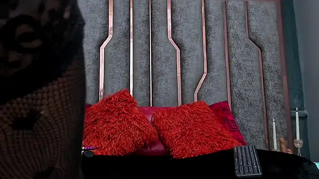 Snapshot of SienaFacchini chatting on 11/12/25, 07:18 SienaFacchini online show from 11/12/25, 07:18