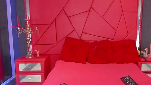 Snapshot of SienaFacchini chatting on 09/23/25, 07:21 SienaFacchini online show from 09/23/25, 07:21