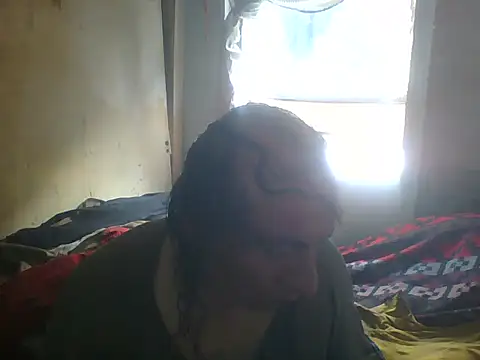 Snapshot of nenade14 chatting on 09/30/25, 08:04 nenade14 online show from 09/30/25, 08:04