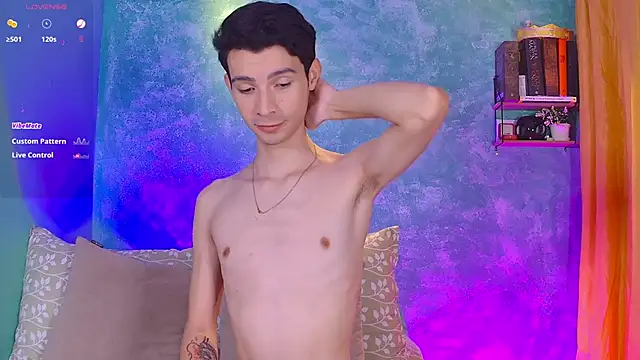 VicenteFerrer online show from 11/04/25, 03:21