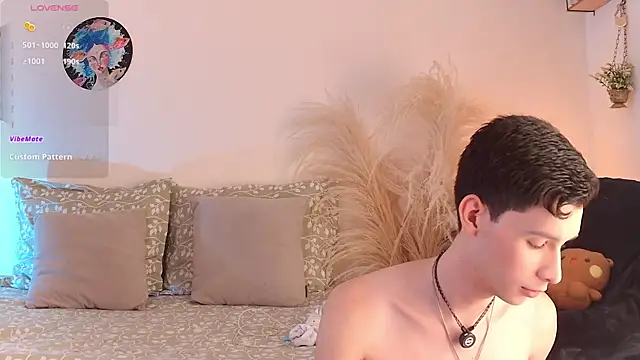 Snapshot of VicenteFerrer chatting on 07/16/26, 02:03 VicenteFerrer online show from 07/16/26, 02:03