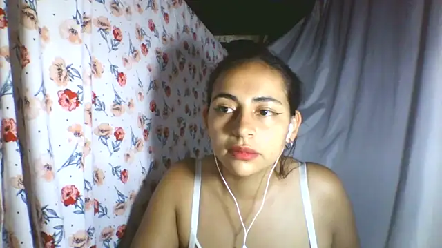 Anabelhotxx16 online show from 10/14/25, 02:34