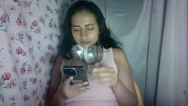 Anabelhotxx16 online show from 11/02/25, 04:06