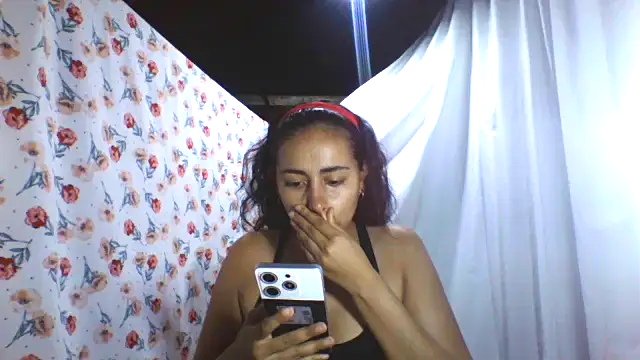 Anabelhotxx16 online show from 09/13/25, 04:23