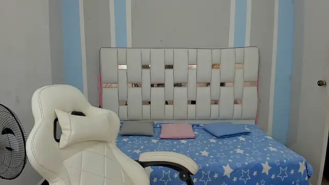 marsmith1 online show from 11/04/25, 04:49