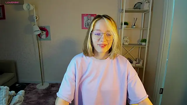 R0cket bunny online show from 10/06/25, 01:18