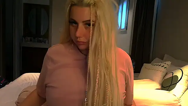 TiaDoll online show from 11/09/25, 09:46