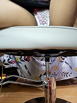 Nail Yummy online show from 12/16/25, 12:31