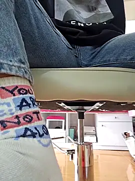 Nail Yummy online show from 11/28/25, 04:01