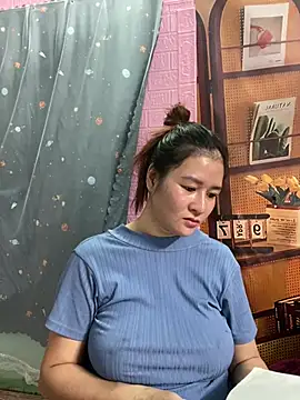 Snapshot of Boyd98 chatting on 04/10/26, 05:36 Boyd98 online show from 04/10/26, 05:36