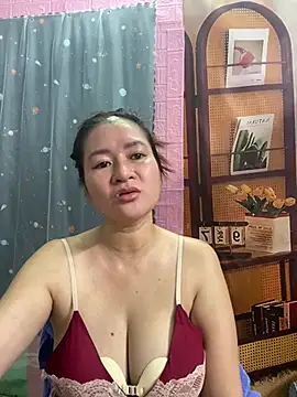 Snapshot of Boyd98 chatting on 04/11/26, 05:48 Boyd98 online show from 04/11/26, 05:48