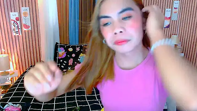 mikhaylahanderson online show from 10/25/25, 02:22