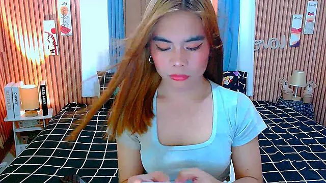 mikhaylahanderson online show from 11/19/25, 03:39