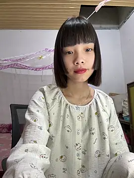 Snapshot of andymi1 chatting on 07/15/26, 02:29 andymi1 online show from 07/15/26, 02:29