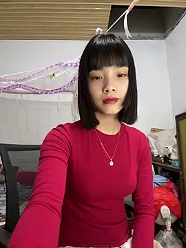 Snapshot of andymi1 chatting on 06/11/26, 02:44 andymi1 online show from 06/11/26, 02:44