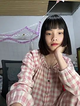 Snapshot of andymi1 chatting on 05/30/26, 08:42 andymi1 online show from 05/30/26, 08:42