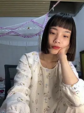 Snapshot of andymi1 chatting on 04/22/26, 01:56 andymi1 online show from 04/22/26, 01:56