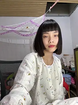 Snapshot of andymi1 chatting on 05/12/26, 01:06 andymi1 online show from 05/12/26, 01:06