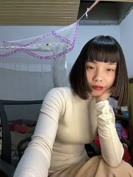 Snapshot of andymi1 chatting on 05/04/26, 01:14 andymi1 online show from 05/04/26, 01:14