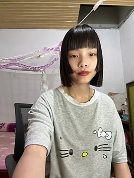 Snapshot of andymi1 chatting on 07/04/26, 05:58 andymi1 online show from 07/04/26, 05:58