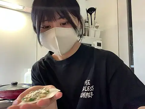 Snapshot of 0p-saki-p0 chatting on 05/16/26, 10:36 0p-saki-p0 online show from 05/16/26, 10:36
