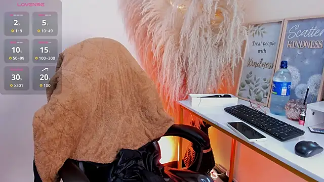 anyjones  online show from 11/27/25, 04:02