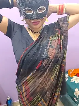 Queen Nightt online show from 12/16/25, 04:22