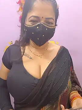 Queen Nightt online show from 10/13/25, 05:25