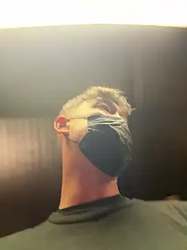 Snapshot of usu0130 chatting on 09/10/25, 02:05 usu0130 online show from 09/10/25, 02:05