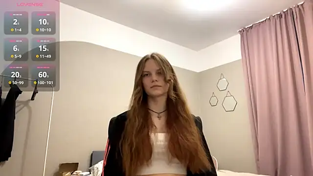 Snapshot of AudreyHammond chatting on 09/21/25, 02:00 AudreyHammond online show from 09/21/25, 02:00