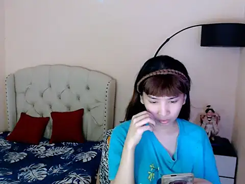 Snapshot of ShantalFoxxy_ chatting on 07/05/26, 03:22 ShantalFoxxy online show from 07/05/26, 03:22