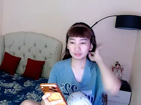 Snapshot of ShantalFoxxy_ chatting on 06/11/26, 10:40 ShantalFoxxy online show from 06/11/26, 10:40