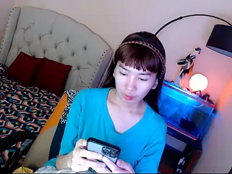 Snapshot of ShantalFoxxy_ chatting on 10/17/25, 02:08 ShantalFoxxy online show from 10/17/25, 02:08