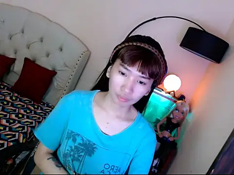 ShantalFoxxy  online show from 10/27/25, 11:33