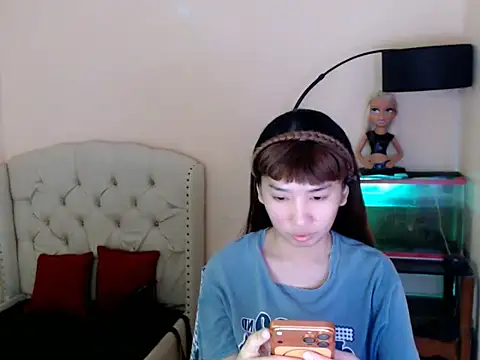 ShantalFoxxy  online show from 04/22/26, 12:28