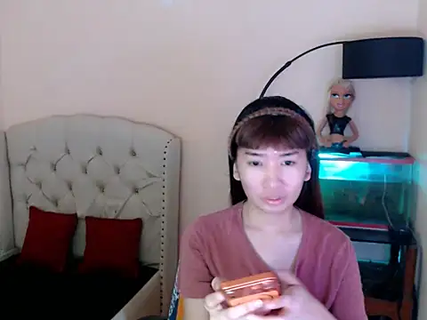 ShantalFoxxy  online show from 04/18/26, 12:24