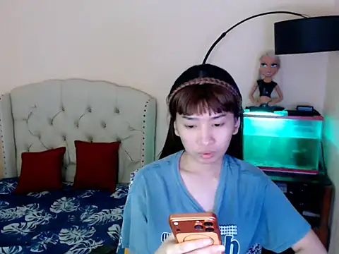 ShantalFoxxy  online show from 02/20/26, 06:26