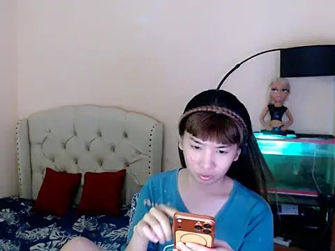 ShantalFoxxy  online show from 04/14/26, 12:37