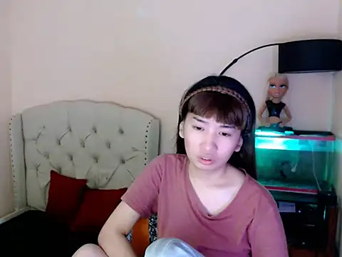 ShantalFoxxy  online show from 04/07/26, 07:10