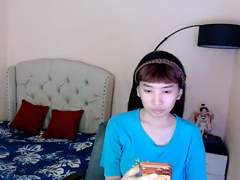 Snapshot of ShantalFoxxy_ chatting on 06/19/26, 11:53 ShantalFoxxy online show from 06/19/26, 11:53