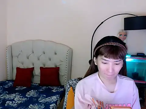 ShantalFoxxy  online show from 03/26/26, 11:57