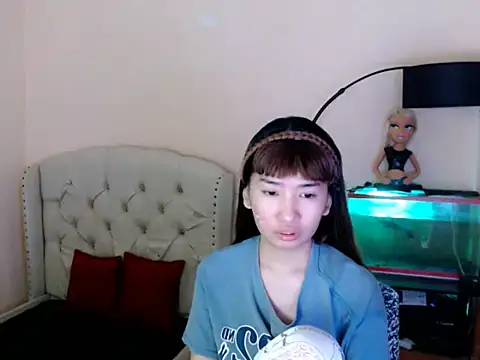 ShantalFoxxy  online show from 04/12/26, 12:14