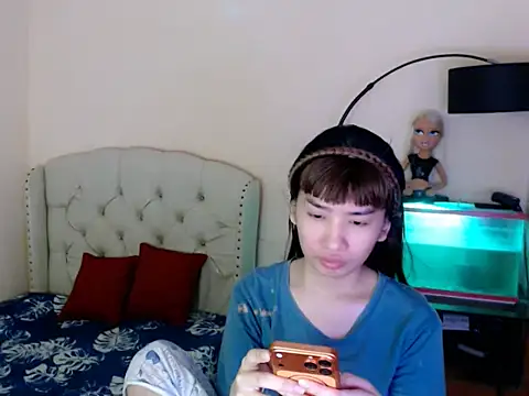 ShantalFoxxy  online show from 03/23/26, 12:49