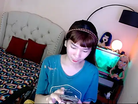 ShantalFoxxy  online show from 11/04/25, 01:37