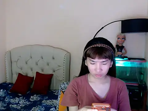 ShantalFoxxy  online show from 04/08/26, 01:18