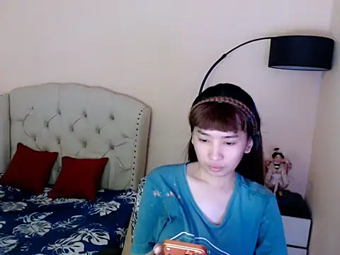Snapshot of ShantalFoxxy_ chatting on 06/21/26, 11:43 ShantalFoxxy online show from 06/21/26, 11:43