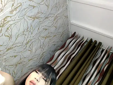 Snapshot of Honey_Swellens chatting on 03/01/26, 03:56 Honey Swellens online show from 03/01/26, 03:56