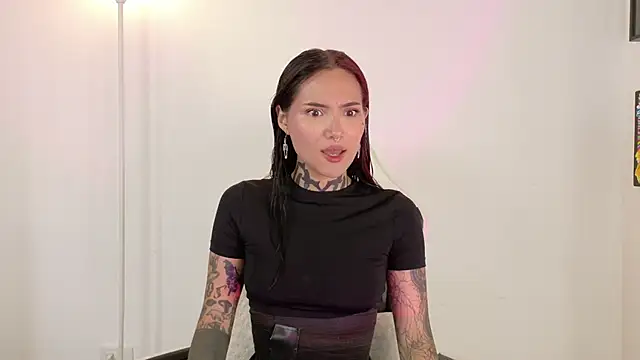 sara queen10 online show from 04/09/26, 02:12