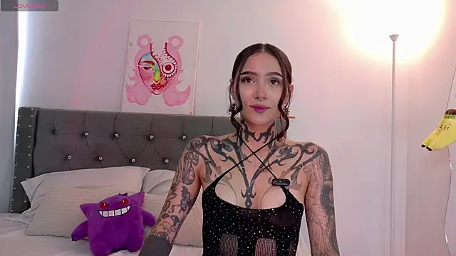 sara queen10 online show from 11/04/25, 06:22