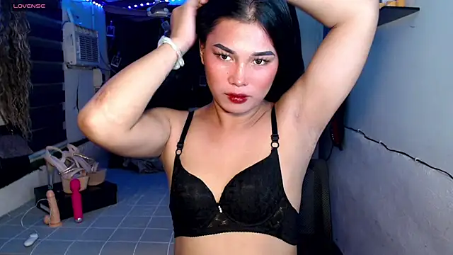 Snapshot of Miss_Chloe69 chatting on 10/16/25, 07:16 Miss Chloe69 online show from 10/16/25, 07:16